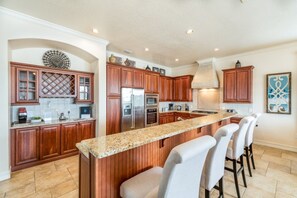 Villa (1 Bedroom) | Private kitchen | Microwave, oven, stovetop, dishwasher - Villa in Reunion Resort & Spa 1318 (Kissimmee)