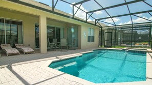 Villa (1 Bedroom) | 4 Schlafzimmer, Bügeleisen/Bügelbrett, WLAN, Bettwäsche