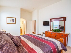 Villa (1 Bedroom) | 4 bedrooms, free WiFi, bed sheets - Villa in Windsor Palms Resort 1032 (Kissimmee)