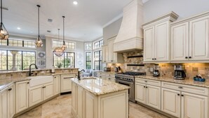 Oven, stovetop, dishwasher - Beautiful Villa With Private Pool, Close to Disney, Orlando Villa 1324 (Kissimmee)