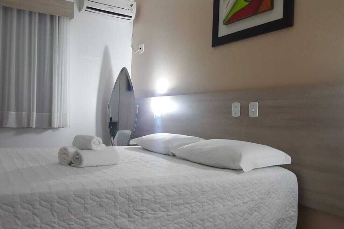 Minibar, bureau, Wi-Fi gratuit, draps fournis