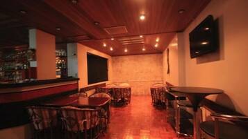 Café da manhã com buffet grátis todos os dias