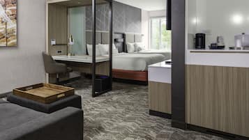 Bàn, khu vực làm việc phù hợp cho laptop, bàn ủi/dụng cụ ủi quần áo