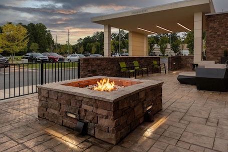 Property amenity. SpringHill Suites by Marriott Atlanta Alpharetta/Roswell