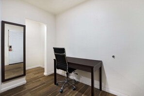 Standard Room, 2 Queen Beds, Non Smoking | Premium bedding, desk, soundproofing, iron/ironing board - Econo Lodge Needles (Needles)