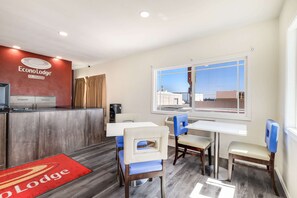 Lobby - Econo Lodge Needles (Needles)