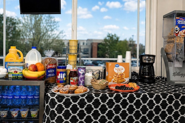 Free daily self-serve breakfast