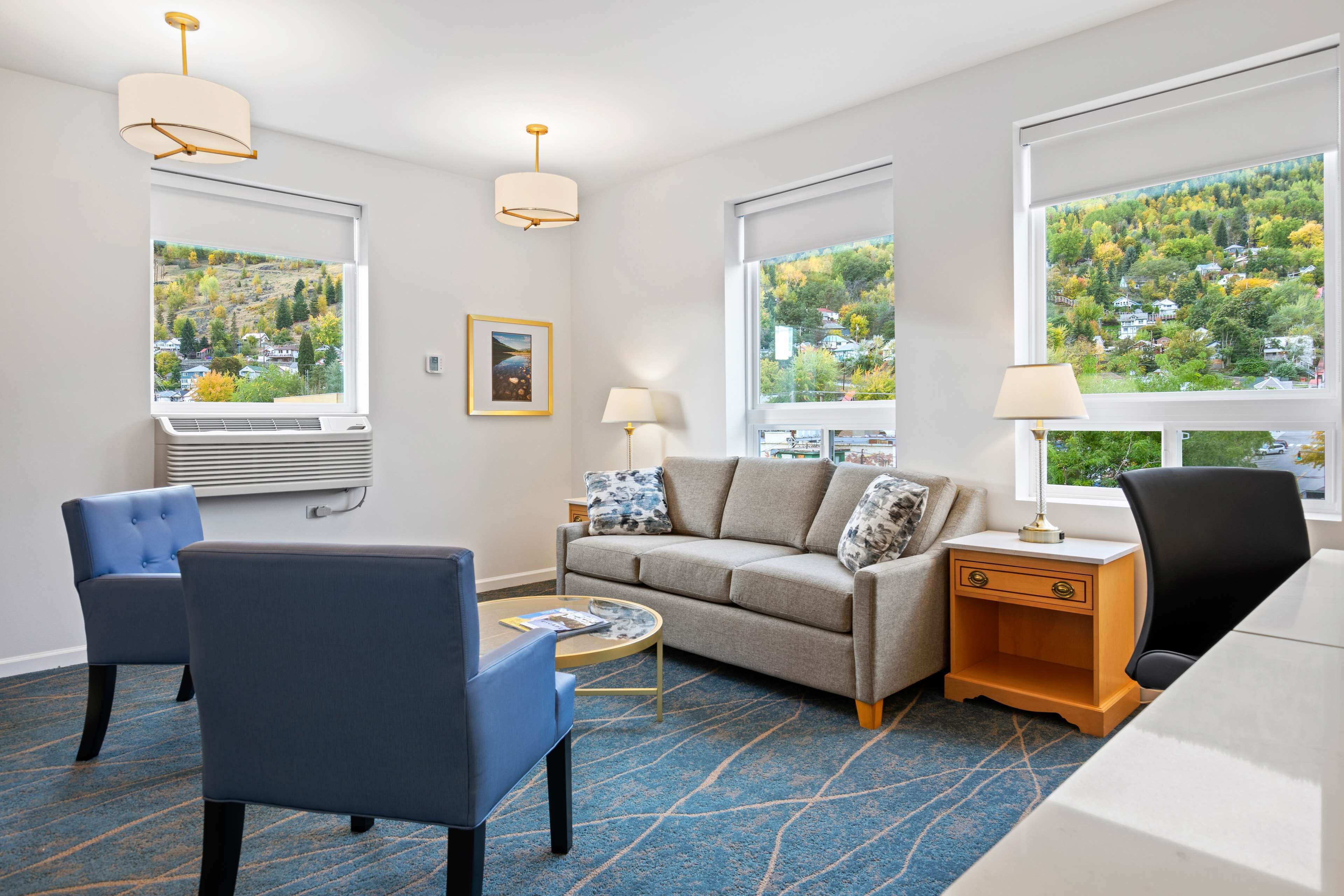 suite, multiple beds, non smoking, kitchen (queen sofabed) | in-room safe, laptop workspace, iron/ironing board, free wifi