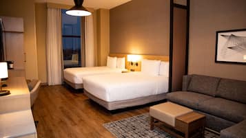 Kamer (2 Queen Beds and 1 Sofa Bed) | Lakens van Egyptisch katoen, luxe beddengoed, donsdekens