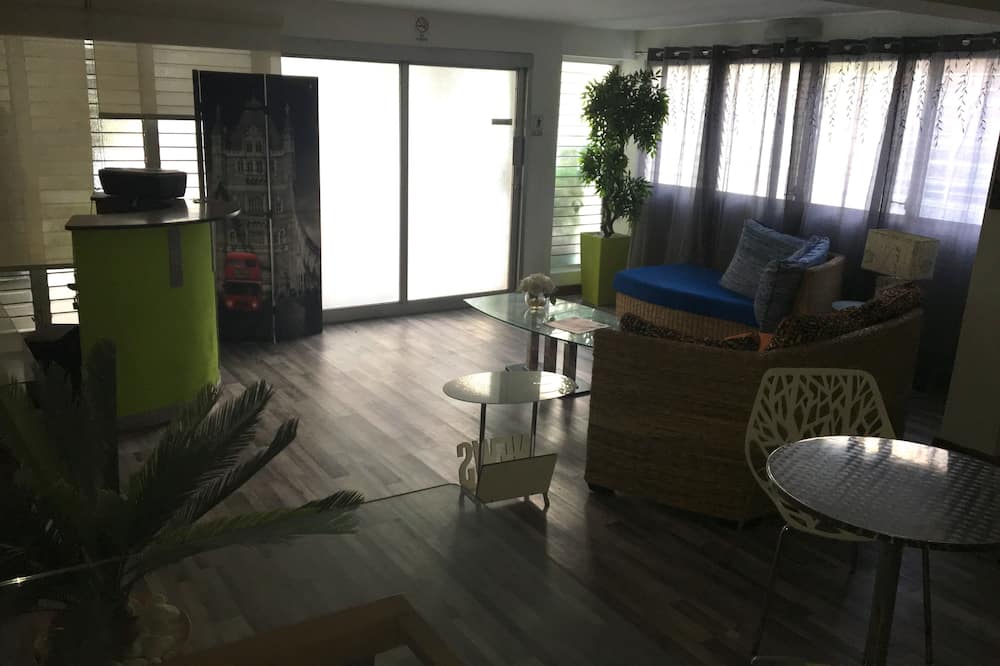 Serenade Lodging Rooms