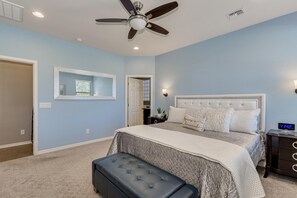 4 bedrooms, iron/ironing board, free WiFi, bed sheets
