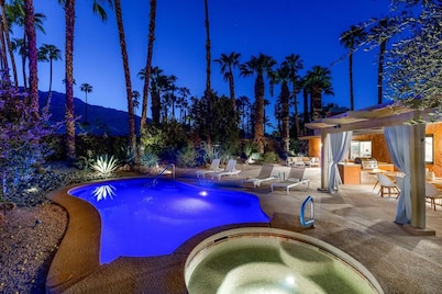 Modern Loma Vista – Private Pool & Spa Retreat
