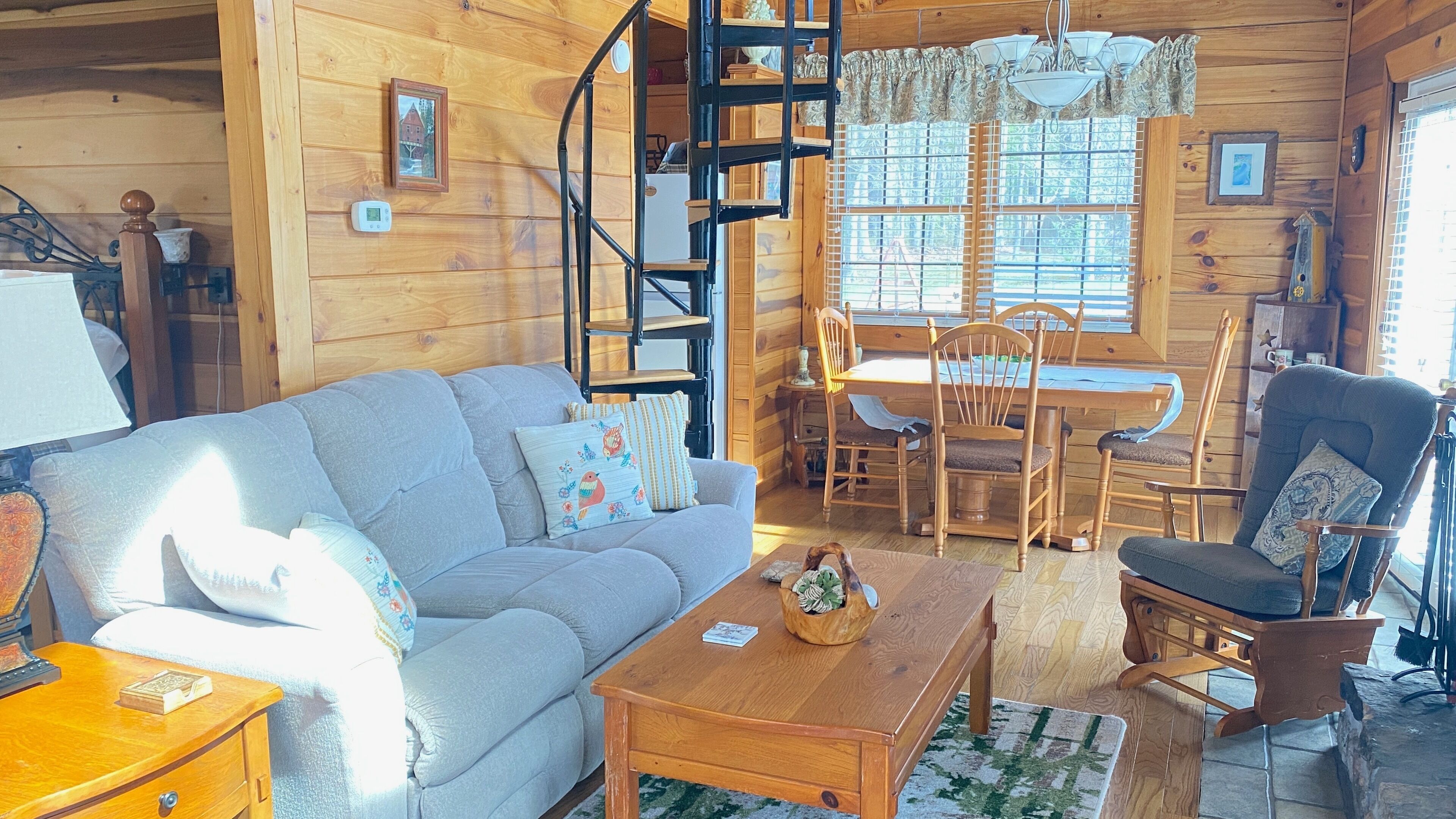 The Robin a sweet cabin at Pipestem Place