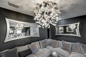 Smart TV, video game console, Netflix, streaming services