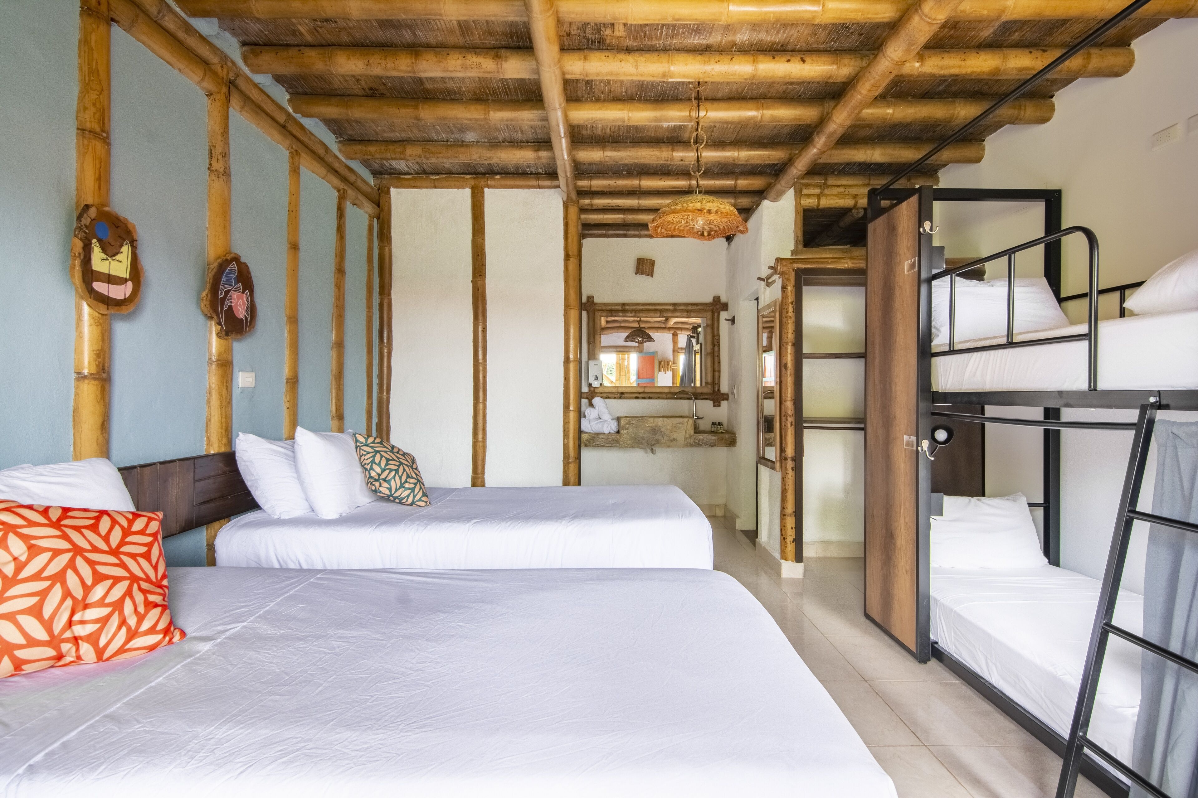 Free WiFi, bed sheets