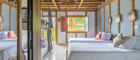 Free WiFi, bed sheets