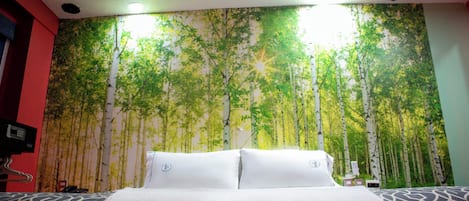 Tallelokero huoneessa, yksilöllisesti sisustettu, pimennysverhot