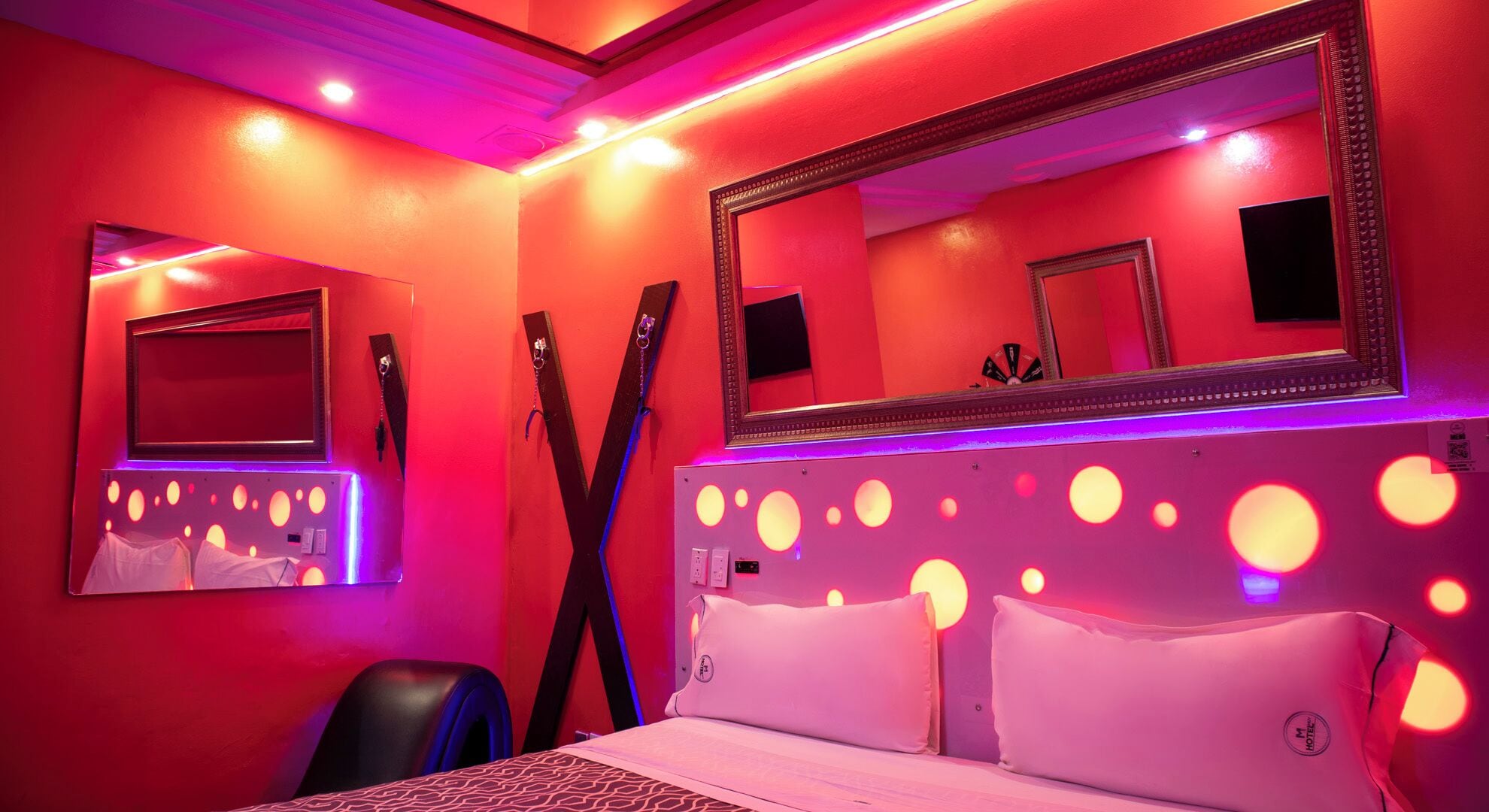 In-room safe, individually decorated, blackout drapes