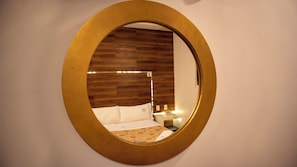 Een kluis op de kamer, individueel gedecoreerd, verduisterende gordijnen