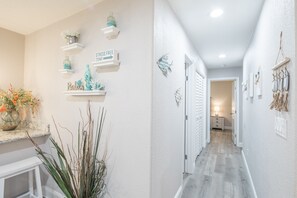 Interior - The heart of the Fulton Getaway (Fulton)