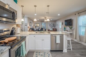 Private kitchen - The heart of the Fulton Getaway (Fulton)