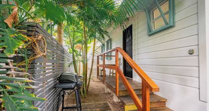 OHANA WATA cabana, BEACHFRONT luxury, privacy, view & space IN the village !