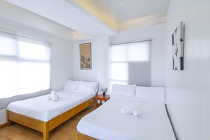 Roofdeck for 4 Pax | Individually furnished, free WiFi, bed sheets - RiCio Haus (Baguio)