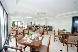 Restaurant - Ha Long Plus (Ha Long)