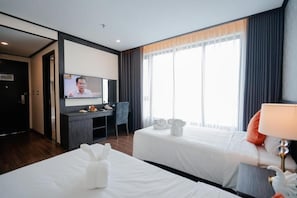 Minibar, in-room safe, blackout drapes, free WiFi