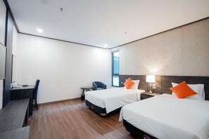 Minibar, Zimmersafe, Verdunkelungsvorhänge, kostenloses WLAN