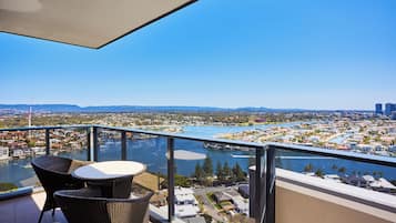 Premier Apartment | Balkoni