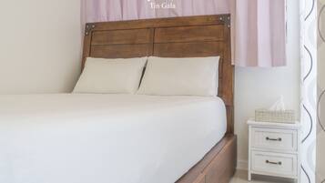 2 habitaciones, tabla de planchar con plancha, wifi y ropa de cama