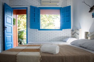 Een minibar, gratis wifi, beddengoed