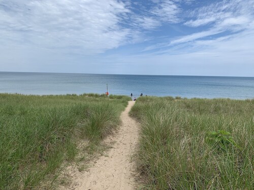 Miller Beach and Indiana Dunes National Park Vacation House
