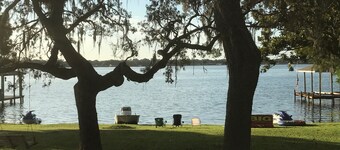 Bella spaziosa casa sul lungolago