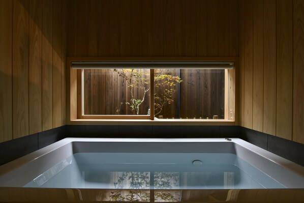 Interior detail - Rinn Premium Machiya Townhouse Koki (Kyoto)
