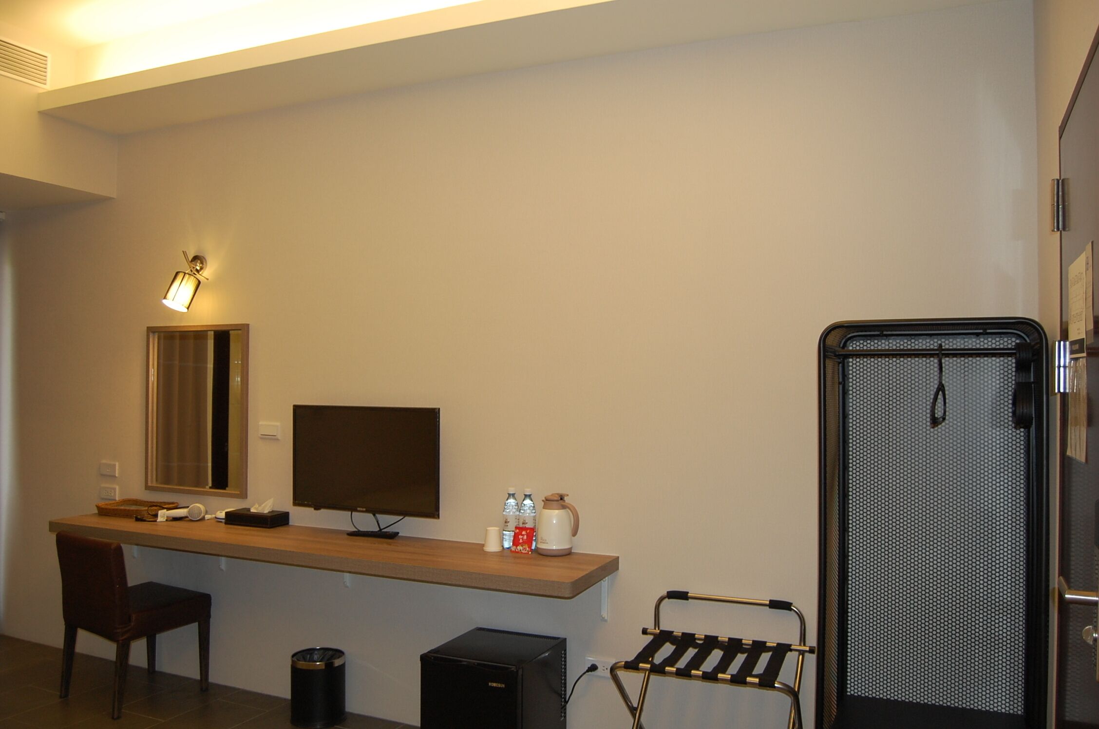 elite triple room | desk, blackout curtains, soundproofing, free wifi