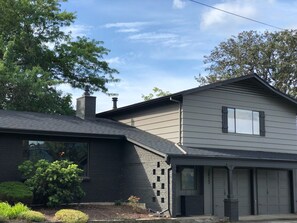 House, 3 Bedrooms | Exterior - Retro West 3 Bedroom Home by RedAwning (Hood River)