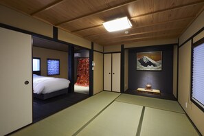 1 bedroom, desk, free WiFi, bed sheets - Rinn Gojo Honmachi (Kyoto)