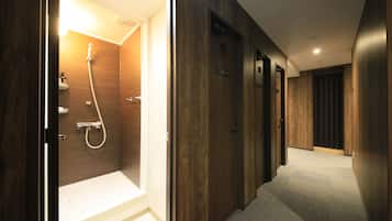 Shared Dormitory, Mixed Dorm