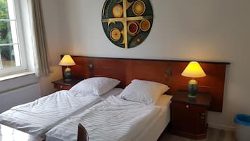1 bedroom, premium bedding, individually decorated, soundproofing