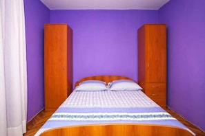 公寓, 1 間臥室 (Purple) | 書桌、熨斗/熨衣板、免費無線上網、床單