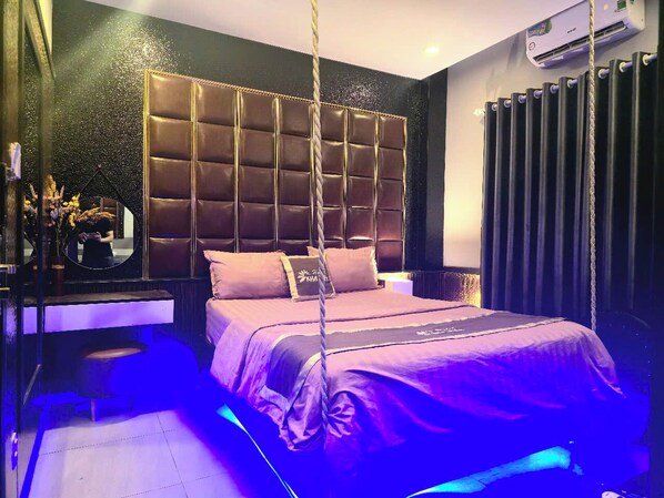 Standard Room | Desk, free WiFi, bed sheets - Kha Thy Hotel (Ho Chi Minh City)