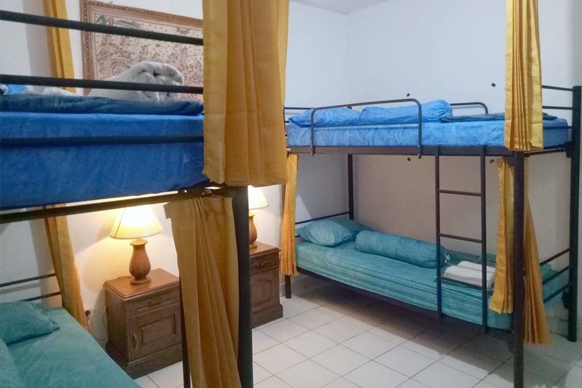 Desk, free WiFi, bed sheets