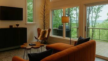 Televisor intel·ligent i llibres