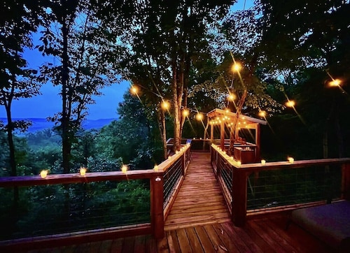 Romantic Tree House Hideaway, Private 15 Acres, Mountain View, Ofuro Soaking Tub