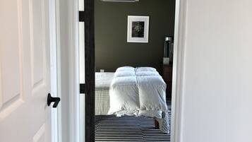 1 dormitori, planxa i posts de planxar, wifi gratuïta i roba de llit