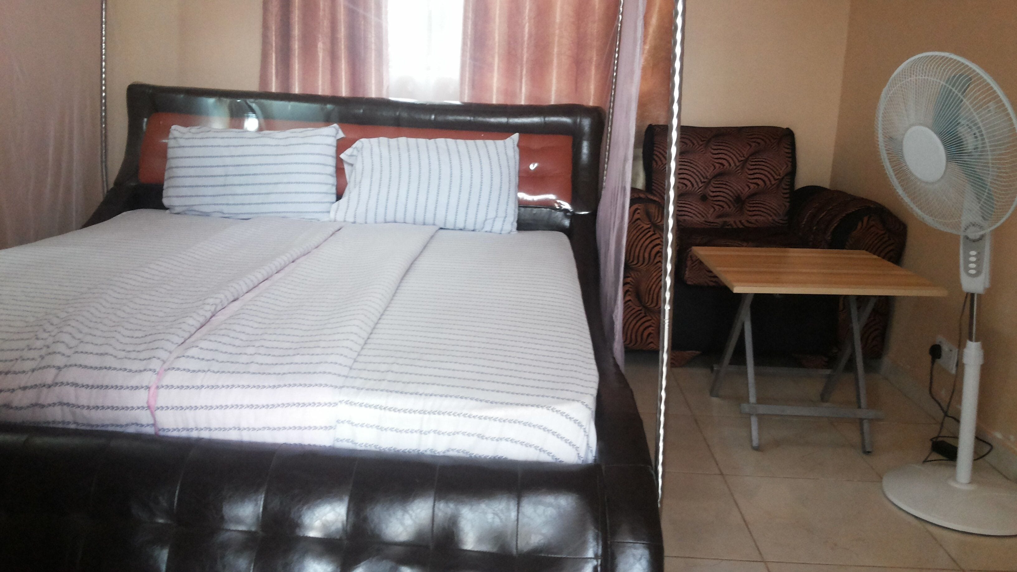 Deluxe Single Room | Individually furnished, soundproofing, free WiFi, bed sheets