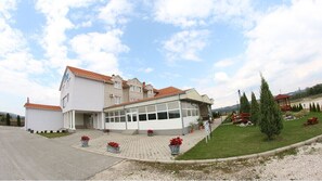 Front of property - Hotel Lux (Velika Jasikova)