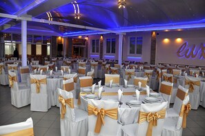 Daily buffet breakfast (EUR 5 per person)